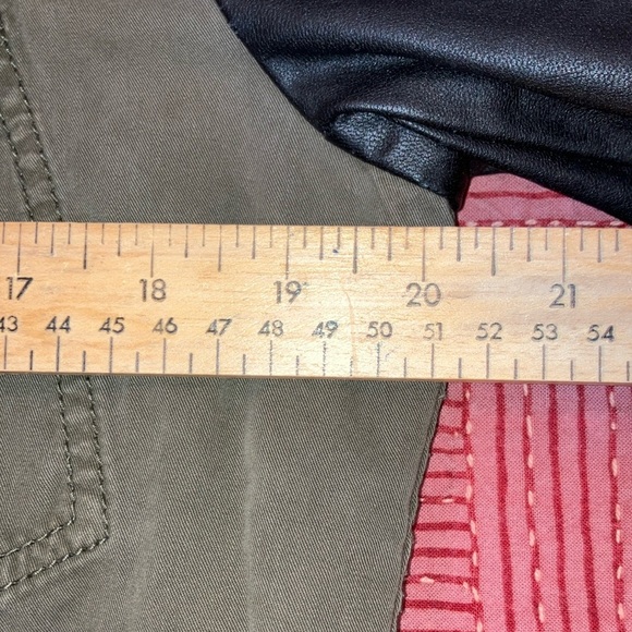 Talula small army Green / Black Utility Jacket with Hood - damaged - Picture 12 of 16